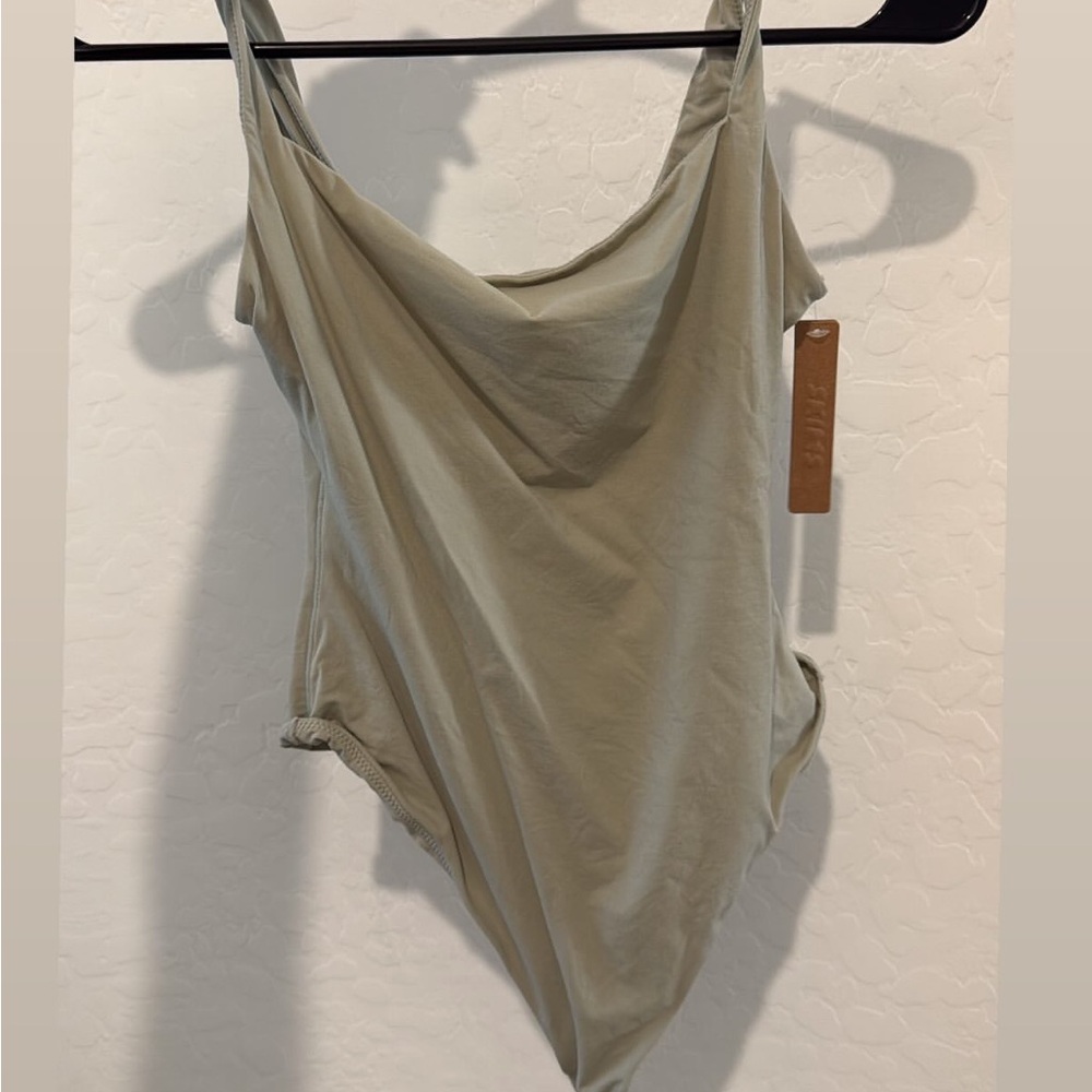 SKIMS Light Beige Bodysuit